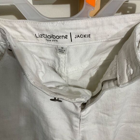 Liz Claiborne white Jackie jeans pants size 14 ￼ - Picture 2 of 5